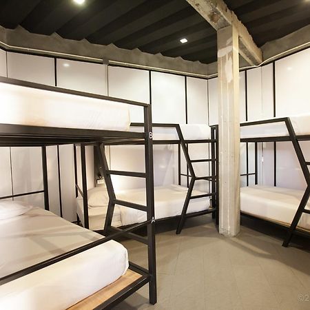 Thrive The Hostel : Patpong By The Belle Bangkok Exteriér fotografie